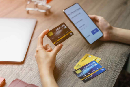 Thanh toán online bằng thẻ tín dụng thế nào để không bị lừa? 
